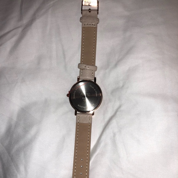 Watch - Picture 3 of 5